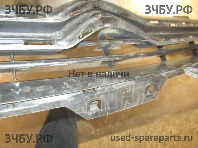 Citroen C4 (2) Решетка радиатора