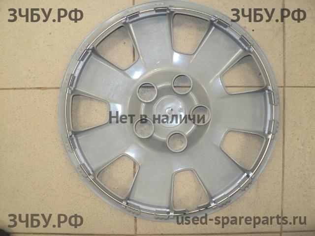 Toyota Avensis 2 Колпак колеса декоративный