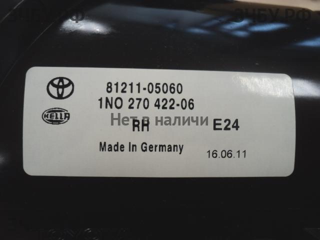 Toyota Avensis 2 ПТФ правая