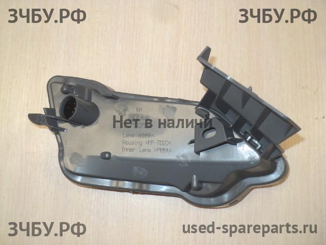 Toyota RAV 4 (4) Фонарь задний в бампер правый