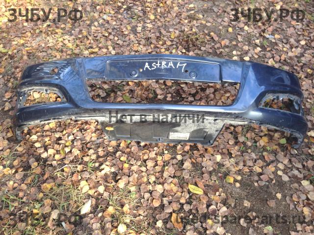Opel Astra H Бампер передний
