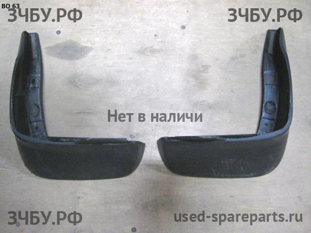 Honda Jazz 2 Брызговик (комплект)