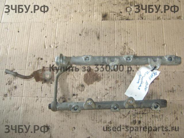 Lexus RX (1) 300 Рейка топливная (рампа)