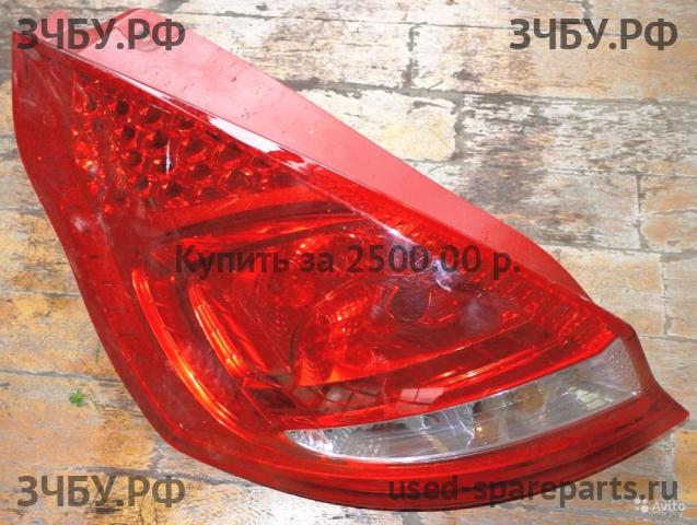 Ford Fiesta 6 Фонарь левый