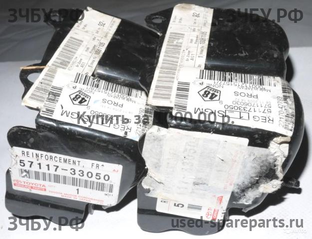 Toyota Camry 5 (V30) Кронштейн