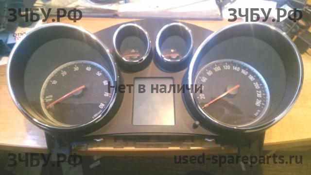 Opel Astra J Панель приборов