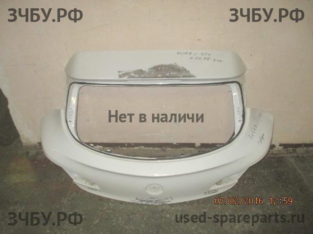Opel Astra J Дверь багажника