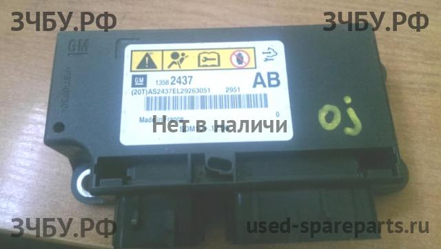 Opel Astra J Блок управления AirBag (блок активации SRS)