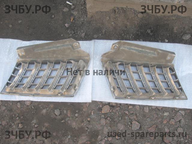 Mitsubishi Pajero/Montero Sport 2 (KH) Решетка радиатора