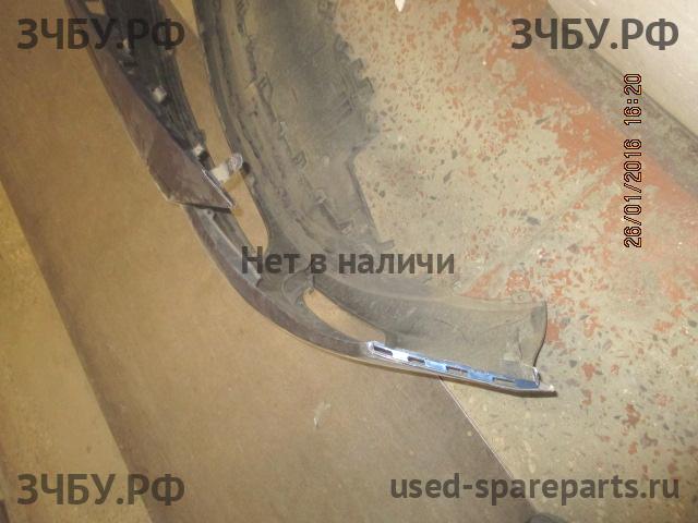 Opel Astra J Бампер передний
