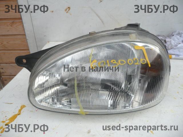 Opel Corsa B Фара левая