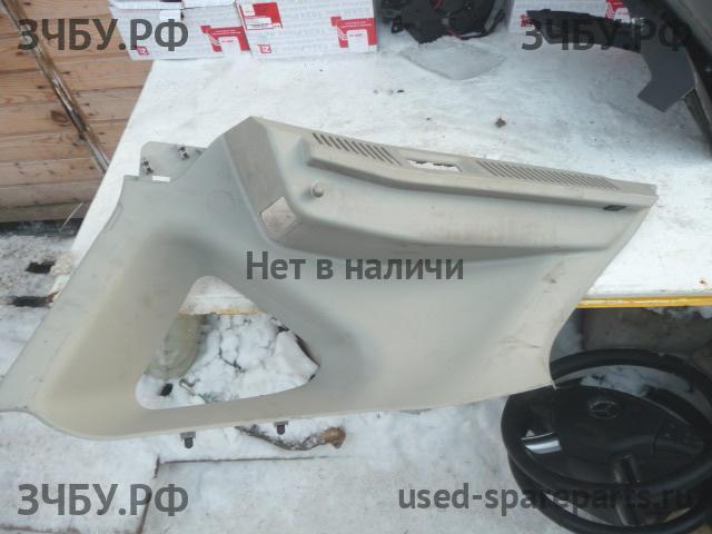 Nissan Qashqai (J10) Обшивка багажника