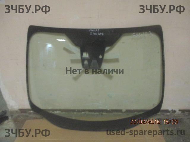 Ford Focus 3 Стекло лобовое (ветровое)