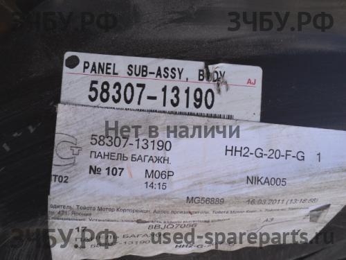 Toyota Corolla (E12) Панель задняя