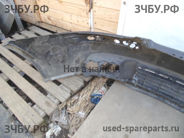 Volkswagen Golf 5 Бампер передний