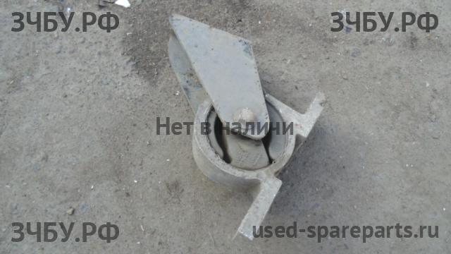 Nissan Almera 16 Опора двигателя