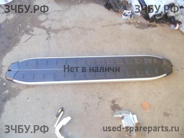 Nissan Pathfinder 2 (R51) Подножка