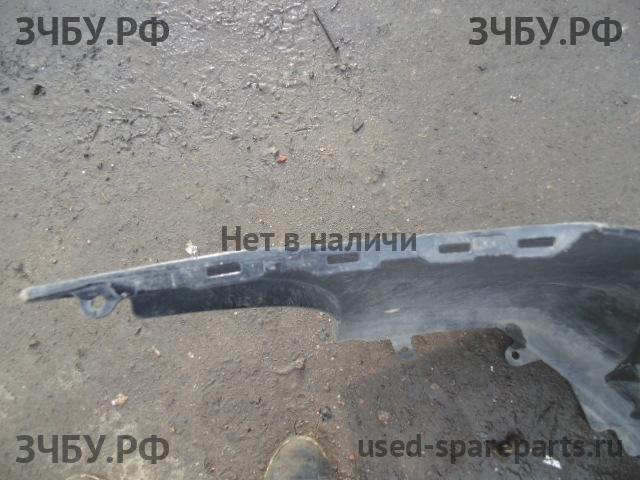 Honda Civic 8 (4D) Бампер передний