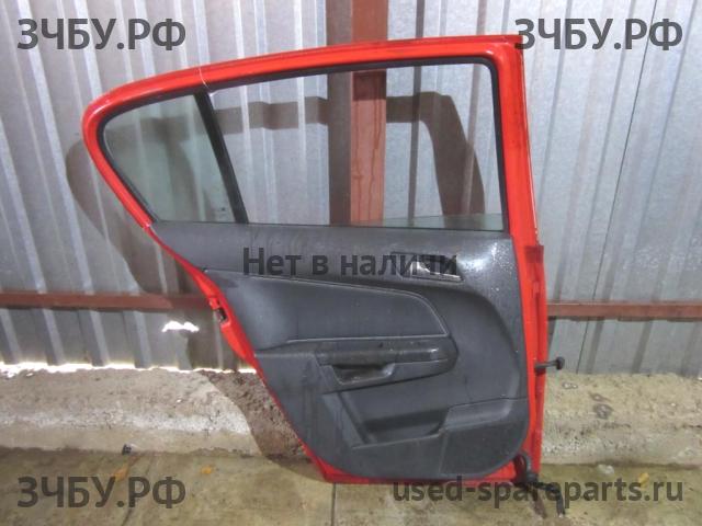Opel Astra H Дверь задняя левая
