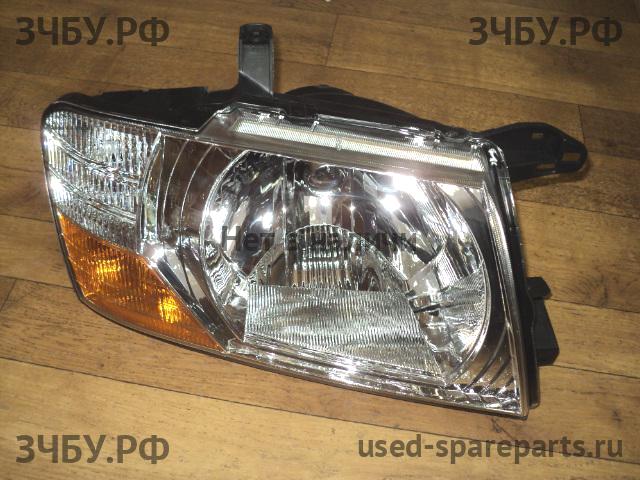 Mitsubishi Pajero/Montero 3 Фара правая