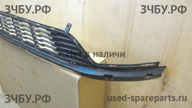 KIA Rio 3 Решетка в бампер