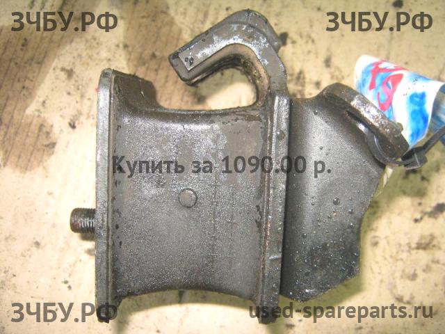 Mitsubishi Fuso/Canter (2) Опора двигателя