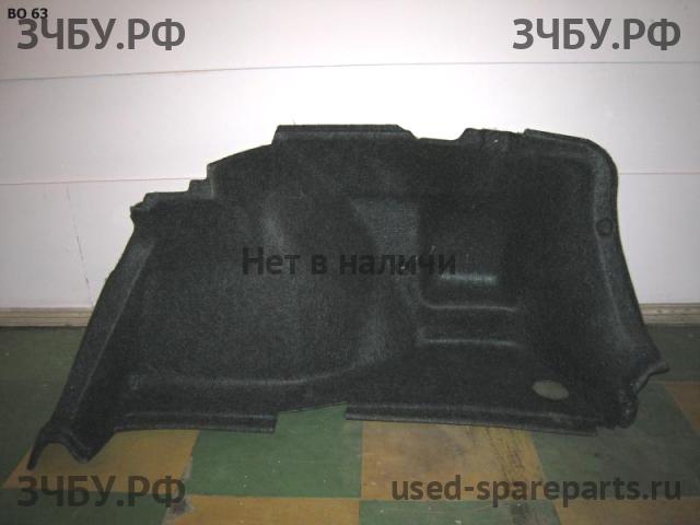 Honda Civic 8 (4D) Обшивка багажника боковая правая