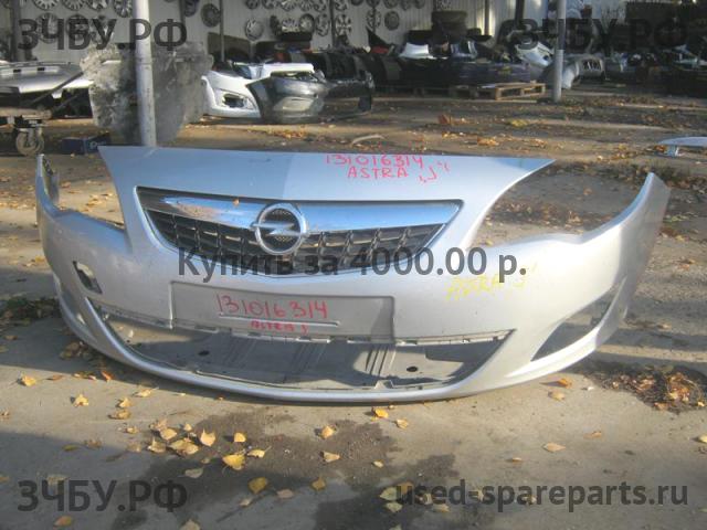 Opel Astra J Бампер передний