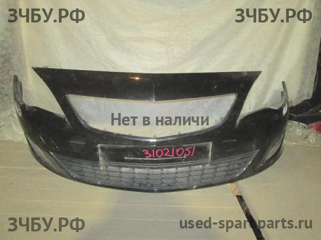 Opel Astra J Бампер передний