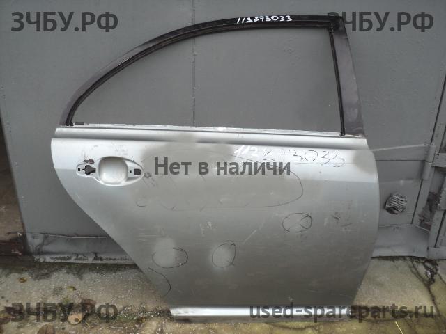 Toyota Avensis 2 Дверь задняя правая