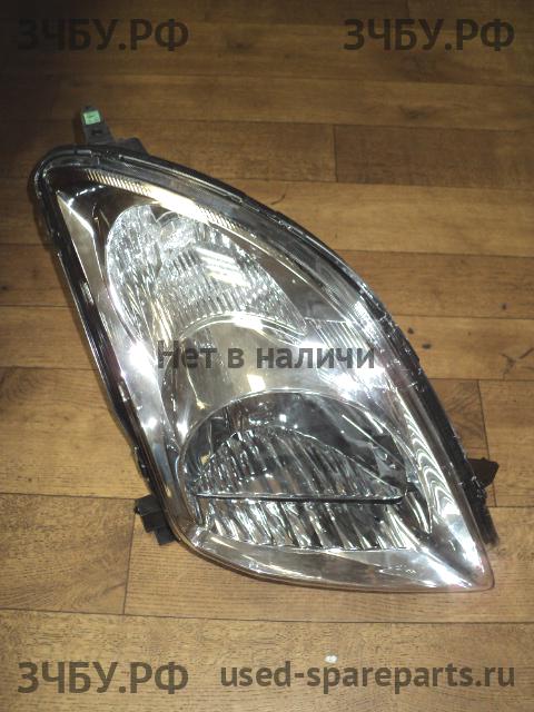 Suzuki Swift 2 Фара правая