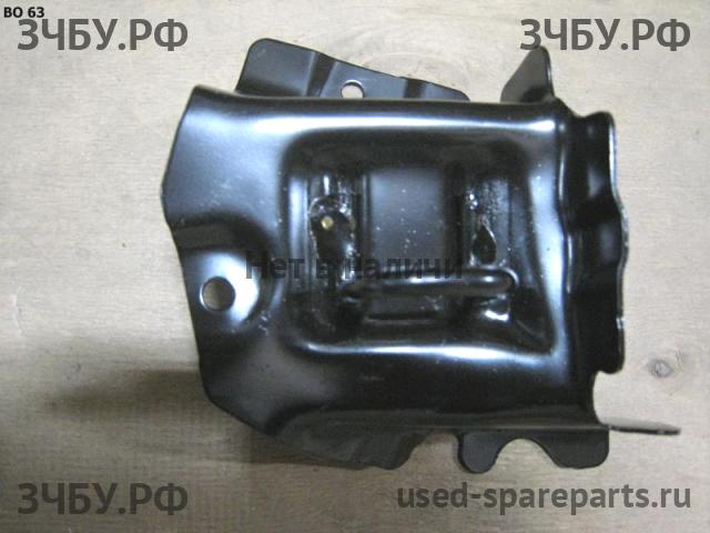 Honda Civic 8 (5D) Элемент кузова