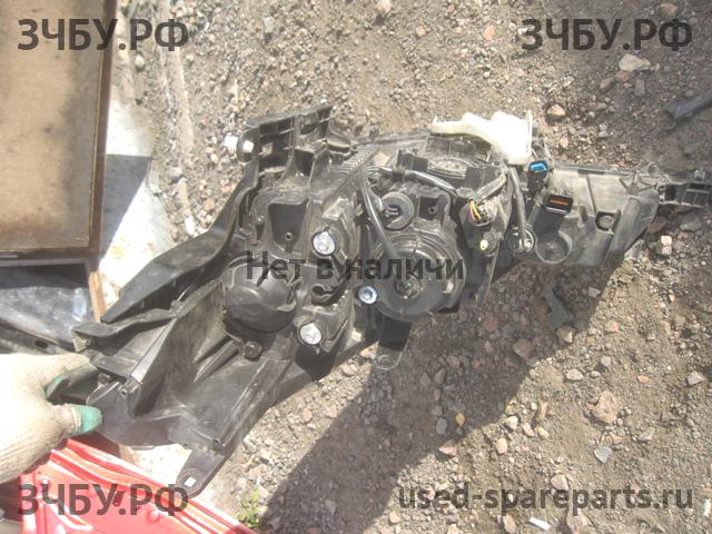 Peugeot 4007 Фара правая