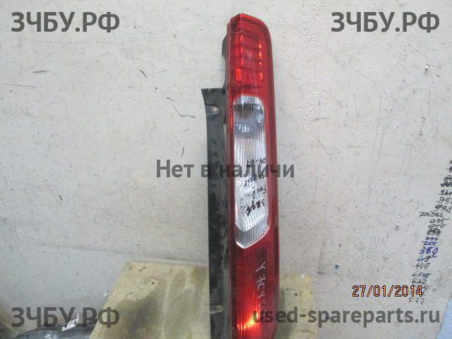 Ford Focus 2 Фонарь правый