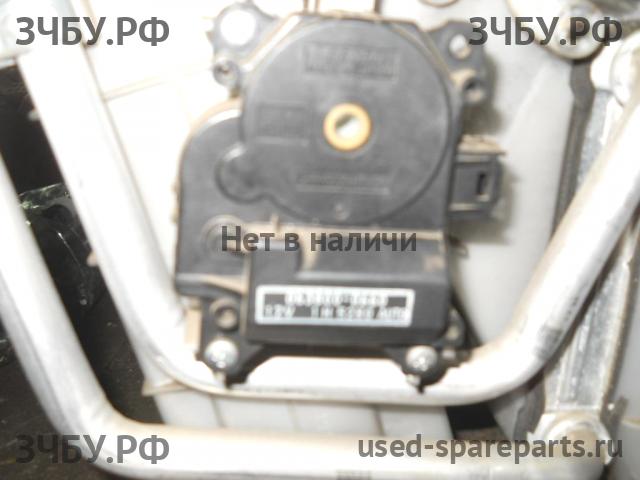 Toyota Land Cruiser 120 (PRADO) Моторчик заслонки печки