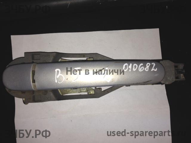 Volkswagen Passat B5 Ручка двери