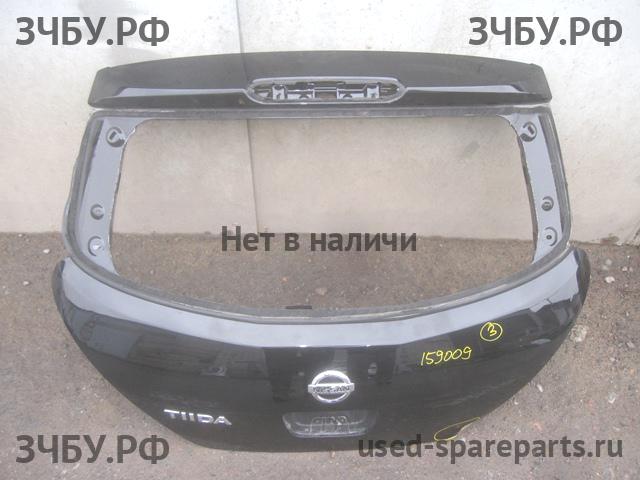 Nissan Tiida 1 Дверь багажника