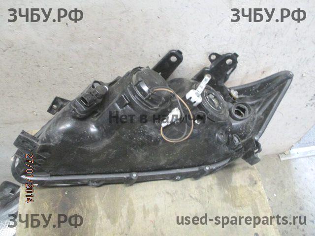 Toyota RAV 4 (3) Фара правая