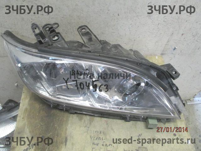 Toyota RAV 4 (3) Фара правая