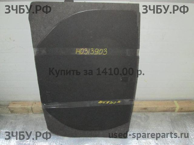 Toyota Avensis 2 Пол багажника