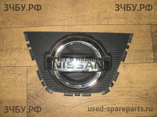 Nissan Qashqai (J10) Решетка радиатора
