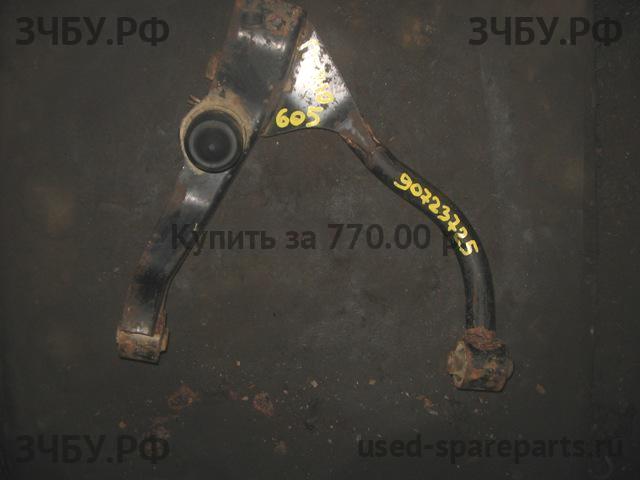 Peugeot 605 Рычаг передний правый