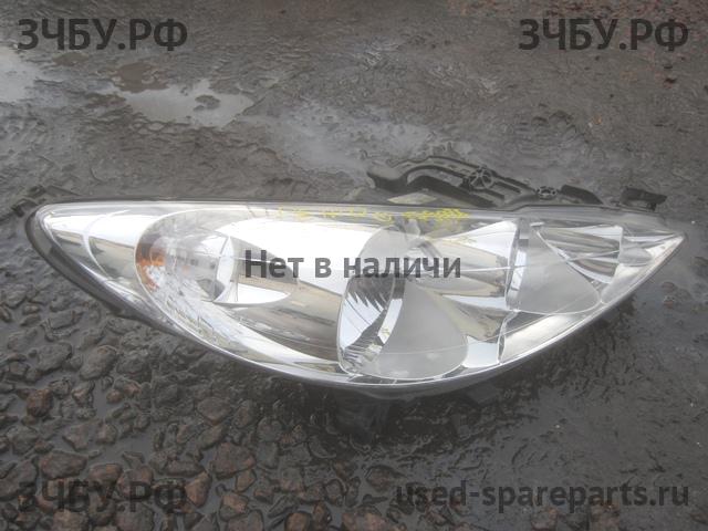 Peugeot 207 Фара правая