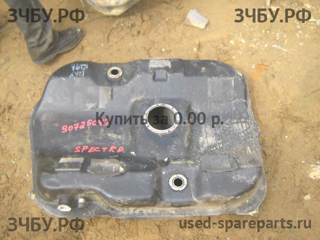 KIA Spectra Бак топливный