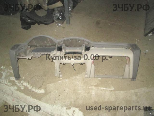 Toyota Highlander 1 Торпедо