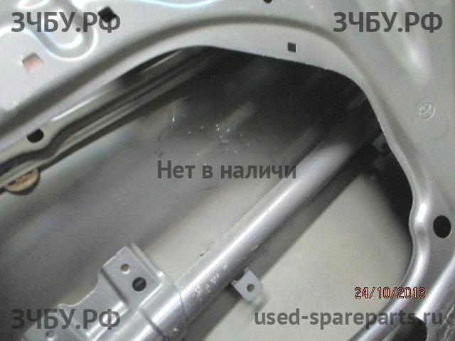 Toyota Corolla (E14 - E15) Дверь передняя левая