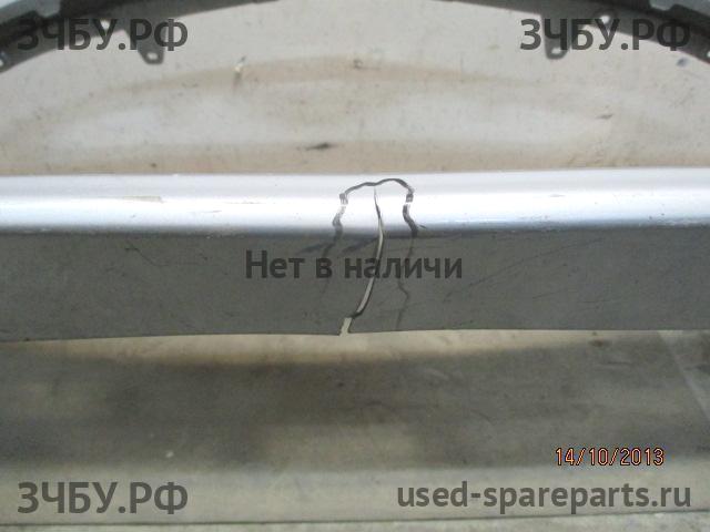 Toyota Corolla (E14 - E15) Бампер передний