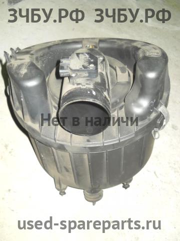 Mazda BT-50 (1) Крышка воздушного фильтра