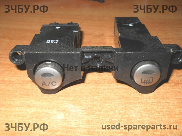 Mazda BT-50 (1) Кнопка