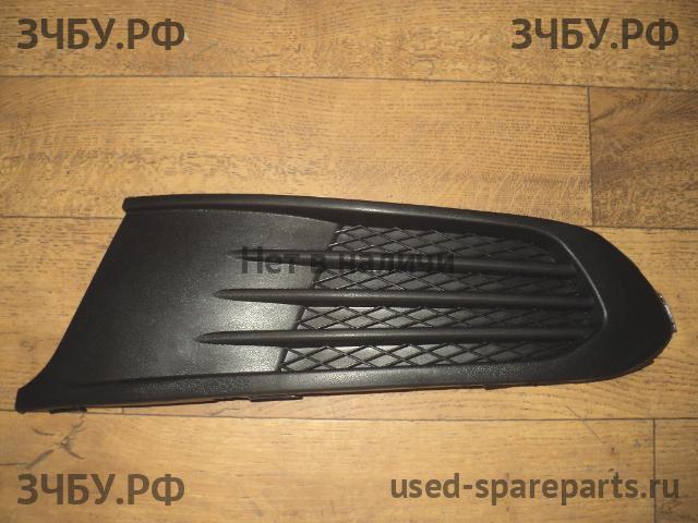 Volkswagen Polo 5 (Sedan) Решетка в бампер